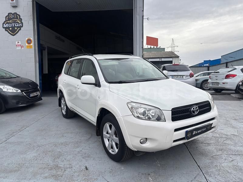 Blanco Usado 2007 Toyota RAV4 Executive SUV | 8900 € (Precio justo) - Imagen 1/4