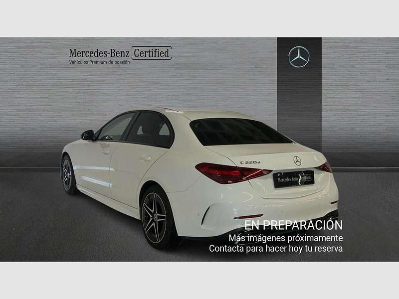 Usado Mercedes C220 200 HP (147 kW) 2022 Sedan