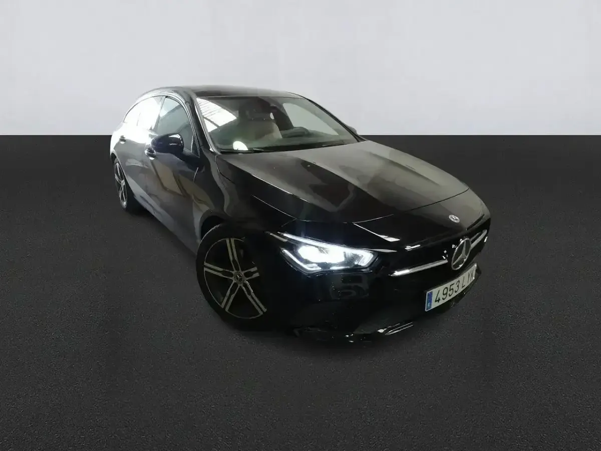 Usado Mercedes CLA200 150 CV (110 kW) 2022 Negro Coupe