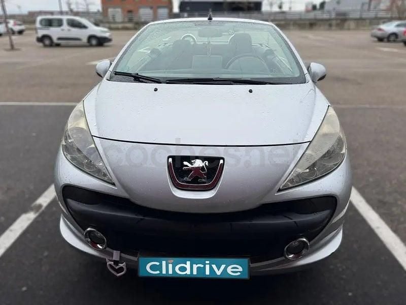 Usado Peugeot 207 CC 120 CV (88 kW) 2007 Gris / plata Descapotable