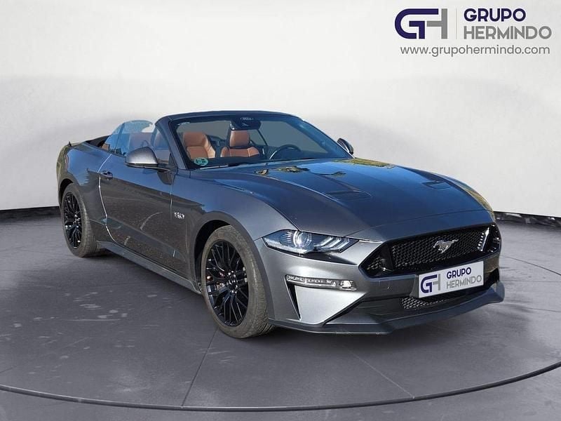Usado Ford Mustang GT Convertible 455 CV (334 kW) 2023 Gris / plata Descapotable