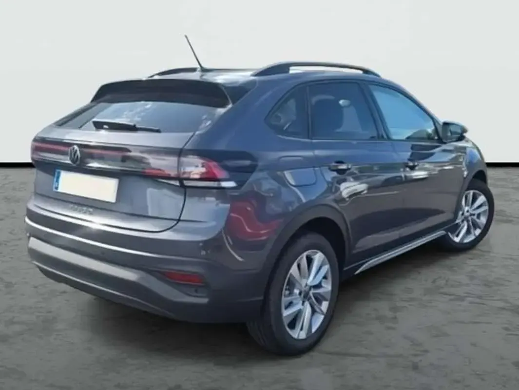 Usado VW Taigo 116 CV (85 kW) 2025 Gris SUV