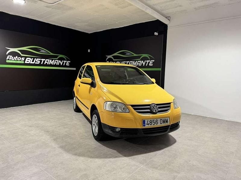 Usado VW Fox 55 CV (40 kW) 2005 Amarillo Utilitario