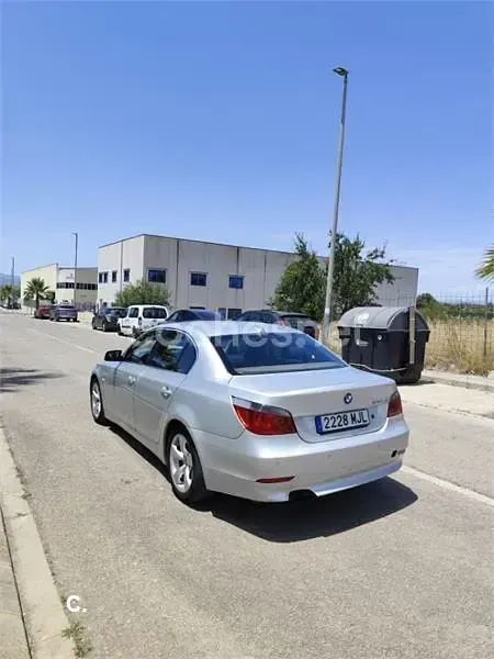 Usado BMW 530 218 CV (160 kW) 2006 Blanco Berlina