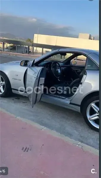 Usado Mercedes SLK230 193 CV (141 kW) 1998 Gris / plata Descapotable