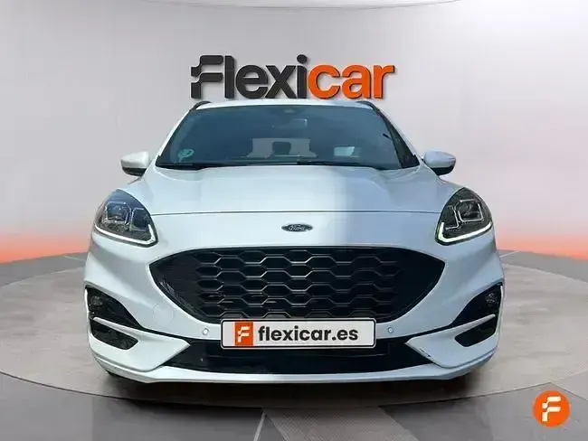 Usado Ford Kuga ST-Line 150 CV (110 kW) 2022 Blanco SUV