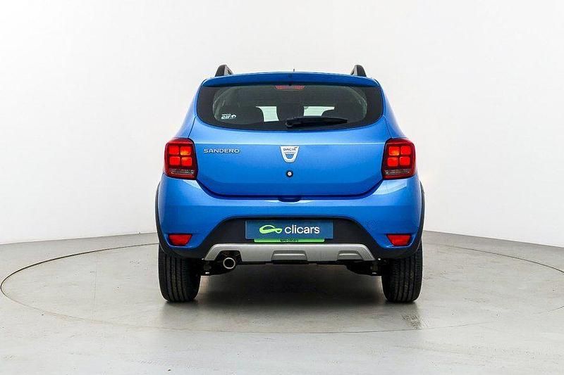 Usado Dacia Sandero Stepway Ambiance 90 CV (66 kW) 2017 Azul Berlina