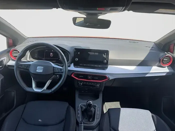 Usado Seat Ibiza FR 115 CV (84 kW) 2024 Rojo Utilitario