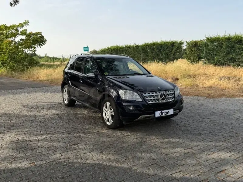 Usado Mercedes ML300 204 CV (150 kW) 2010 Azul SUV