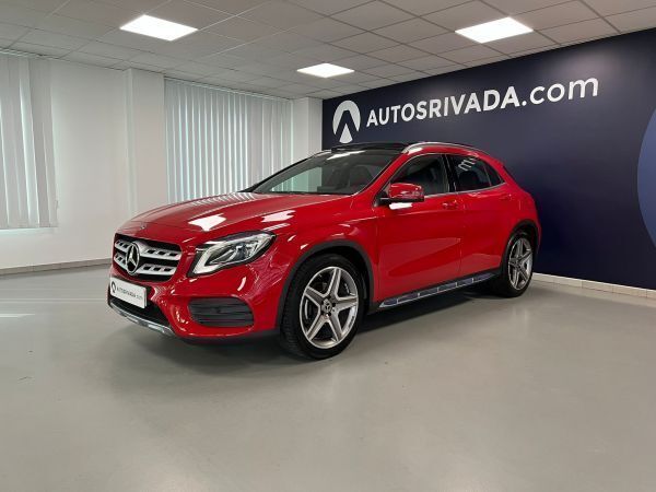 Rojo júpiter (sólido) Usado 2018 Mercedes GLA200 SUV | 28.400 € (Caro) - Imagen 1/4