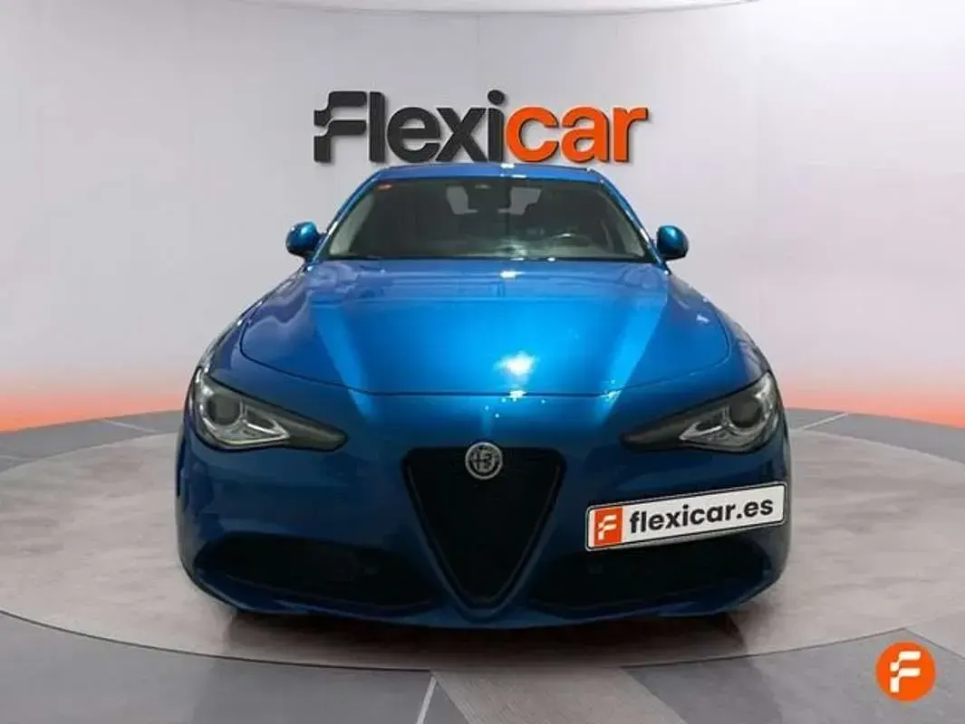Usado Alfa Romeo Giulia Sprint 200 CV (147 kW) 2021 Azul Berlina
