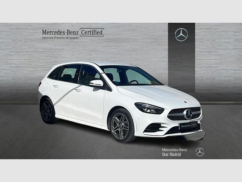 Usado Mercedes B250e AMG line 218 CV (160 kW) 2021 Blanco Monovolumen