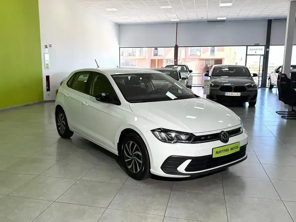 Usado VW Polo Life 95 CV (69 kW) 2023 Blanco Utilitario