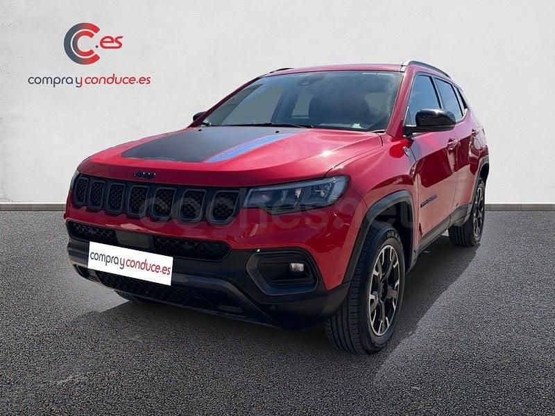 Usado Jeep Compass Trailhawk 240 CV (176 kW) 2022 Rojo SUV