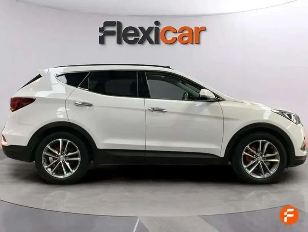 Usado Hyundai Santa Fe Style 201 CV (147 kW) 2016 Blanco SUV