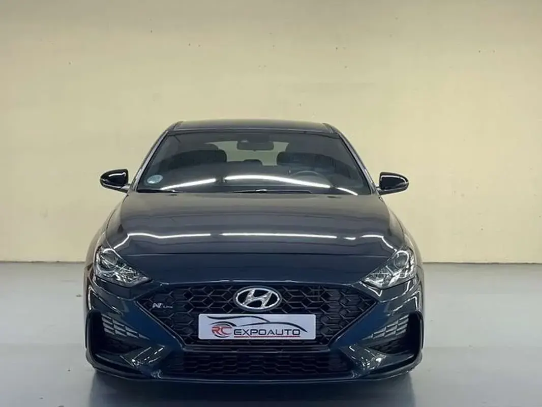 Usado Hyundai i30 N Line 120 CV (88 kW) 2024 Gris Utilitario