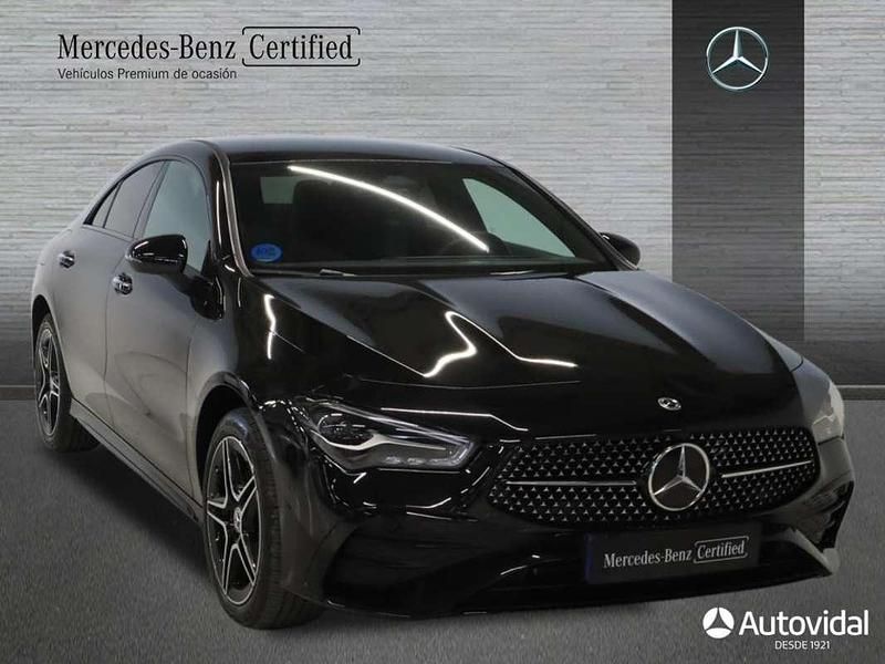 Usado Mercedes CLA250e 218 CV (160 kW) 2024 Negro Berlina