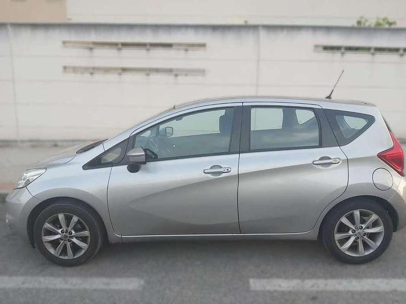 Usado Nissan Note Acenta 80 CV (58 kW) 2014 Gris Monovolumen