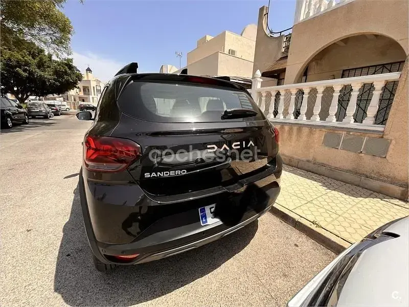 Usado Dacia Sandero Extreme 101 CV (74 kW) 2023 Negro Berlina