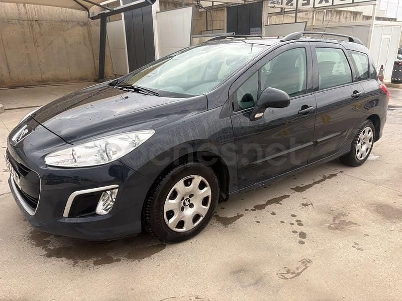 Usado Peugeot 308 SW Access 120 CV (88 kW) 2013 Negro Familiar