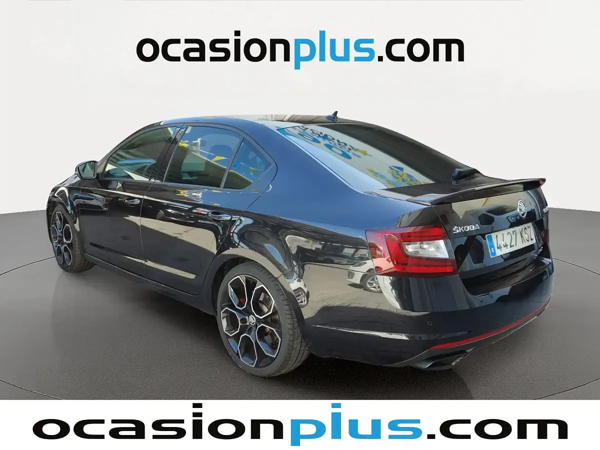 Usado Skoda Octavia RS 245 CV (180 kW) 2019 Negro Berlina