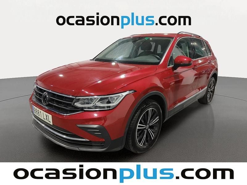 Rojo Usado 2022 VW Tiguan Life SUV | 29.082 € (Precio justo) - Imagen 1/4