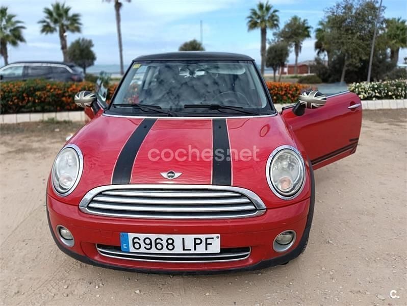 Usado Mini ONE 75 CV (55 kW) 2010 Rojo Utilitario