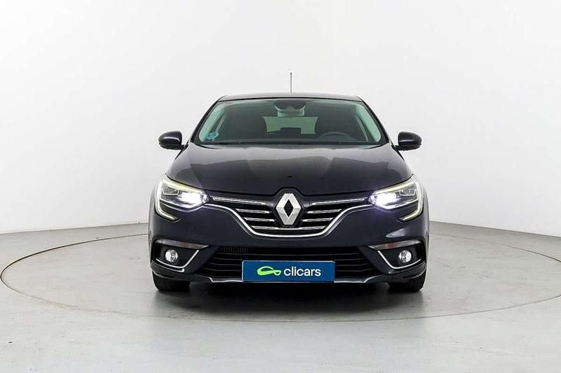 Usado Renault Mégane IV Zen 132 CV (97 kW) 2017 Negro Utilitario
