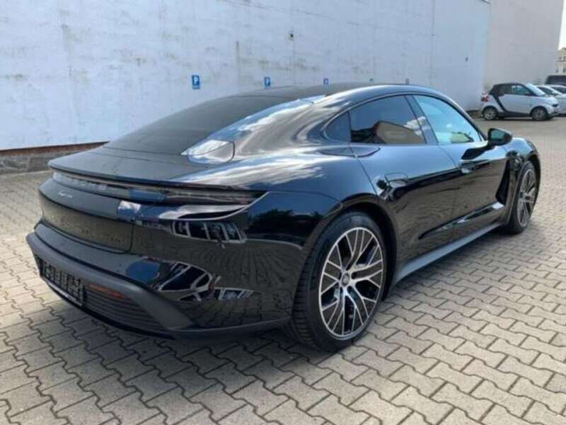 Usado Porsche Taycan 350 kW (476 CV) 2021 Negro Berlina