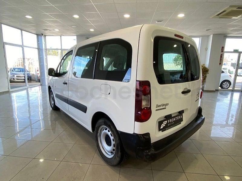 Usado Citroën Berlingo Feel 75 CV (55 kW) 2016 Blanco Monovolumen