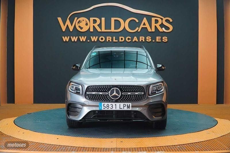 Usado Mercedes GLB200 163 CV (119 kW) 2021 Gris / plata SUV