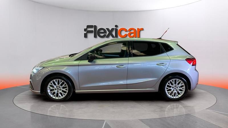 Usado Seat Ibiza FR 110 CV (80 kW) 2023 Gris Utilitario