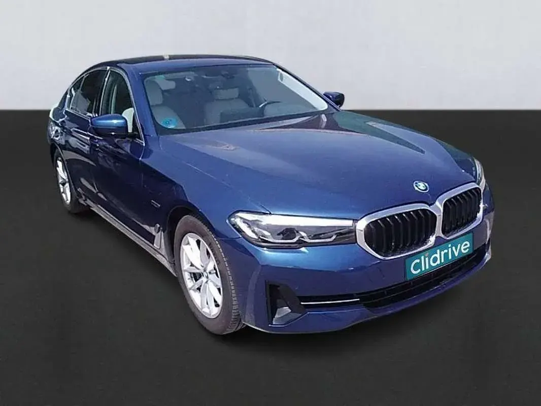 Usado BMW 530e Comfort Edition 184 CV (135 kW) 2022 Azul Berlina