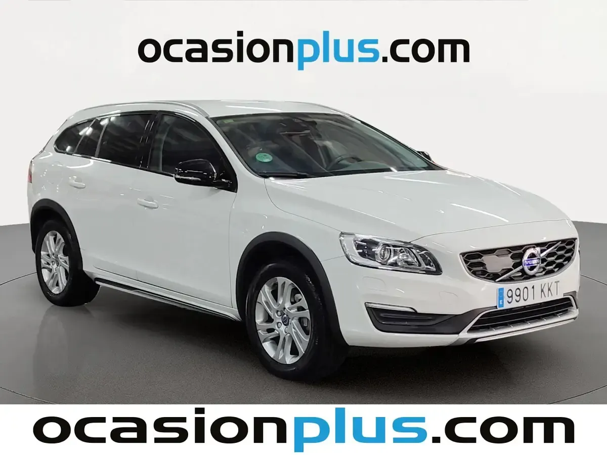 Usado Volvo V60 CC Kinetic 150 CV (110 kW) 2018 Blanco Familiar