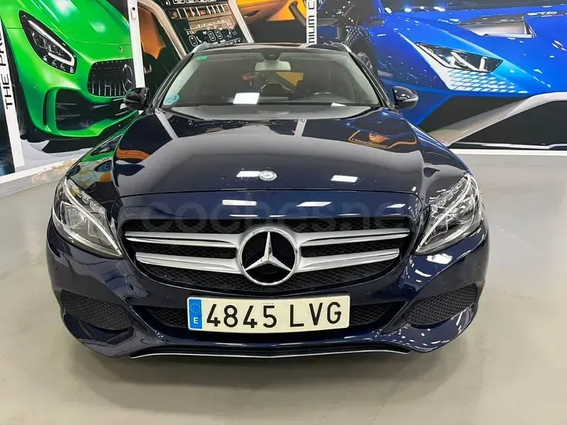 Usado Mercedes C200 160 CV (117 kW) 2018 Azul Familiar
