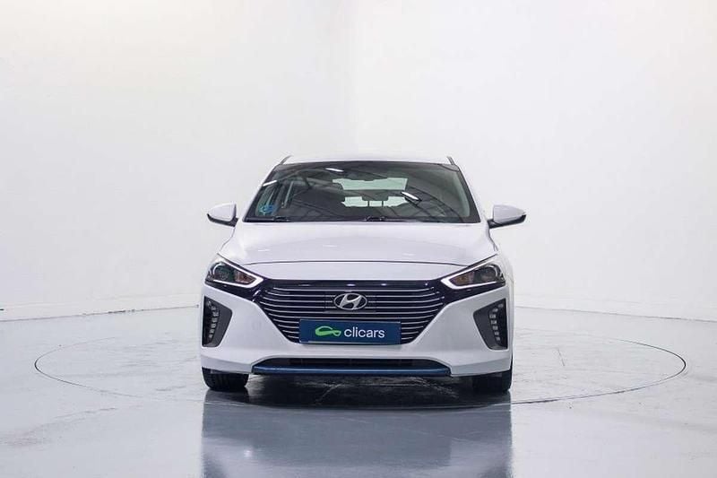 Usado Hyundai Ioniq 105 CV (77 kW) 2018 Blanco Utilitario