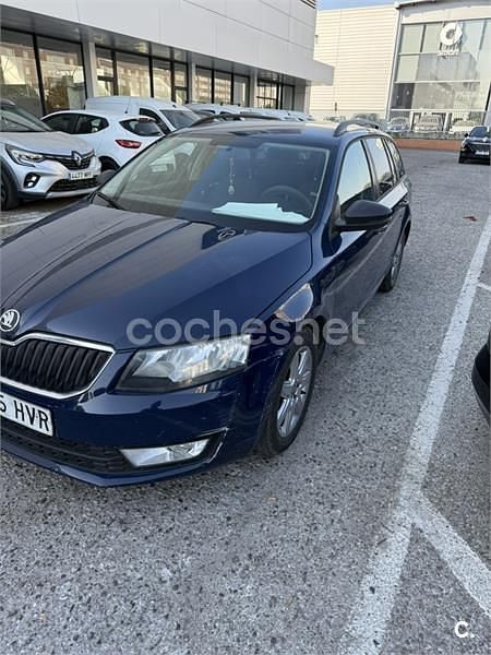 Usado Skoda Octavia Tour 101 CV (74 kW) 2010 Azul Berlina