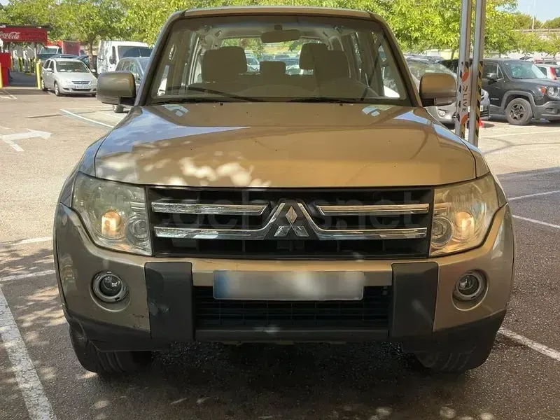 Usado Mitsubishi Montero 170 CV (125 kW) 2008 Gris / plata SUV