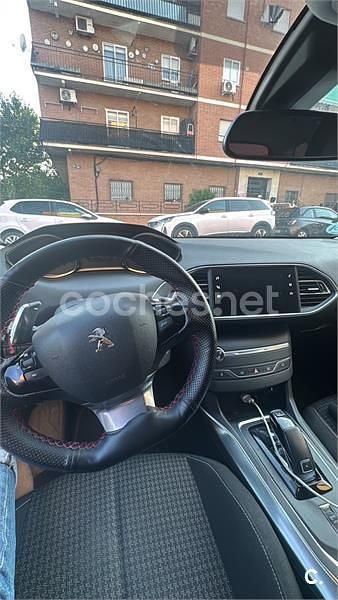Usado Peugeot 308 SW Allure 130 CV (95 kW) 2018 Negro Familiar