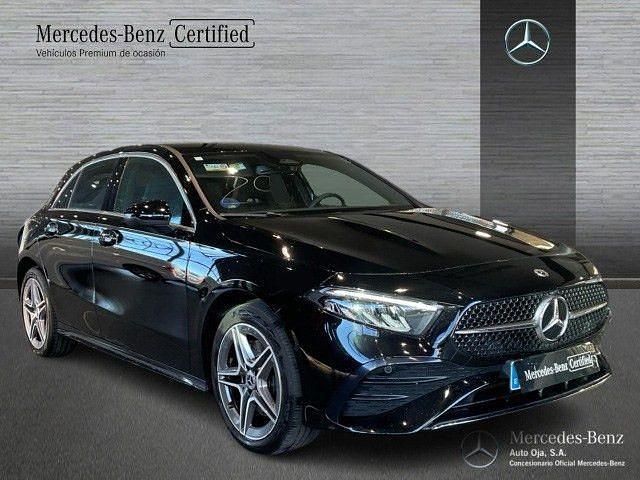 Usado Mercedes A250 AMG line 218 CV (160 kW) 2025 Negro Berlina