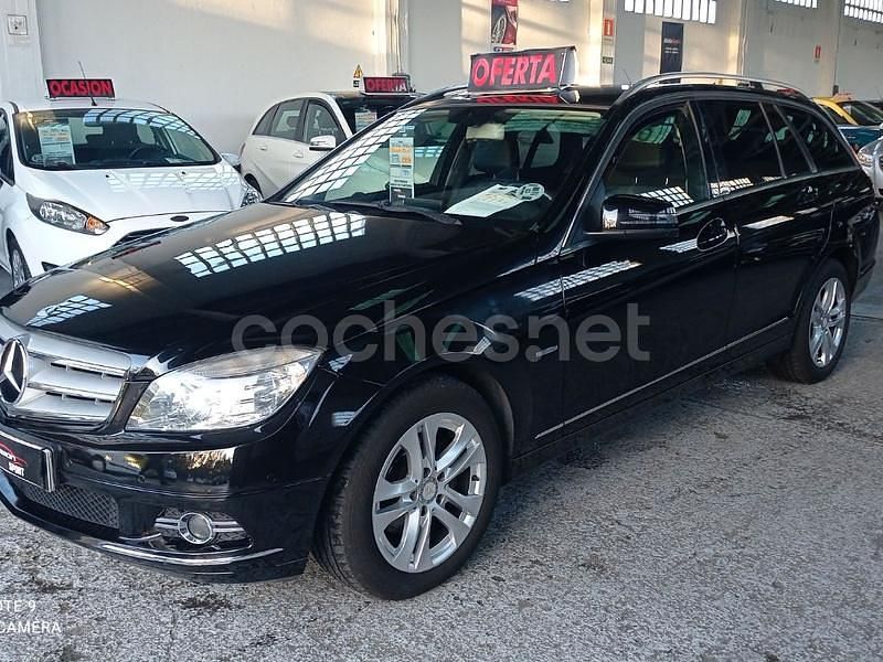 Usado Mercedes C180 Elegance 120 CV (88 kW) 2014 Negro Familiar