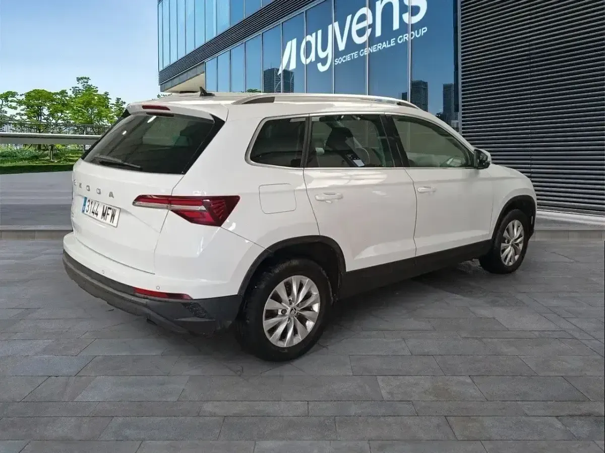 Occasion Skoda Karoq Ambition 115 ch (84 kW) 2023 Blanc SUV