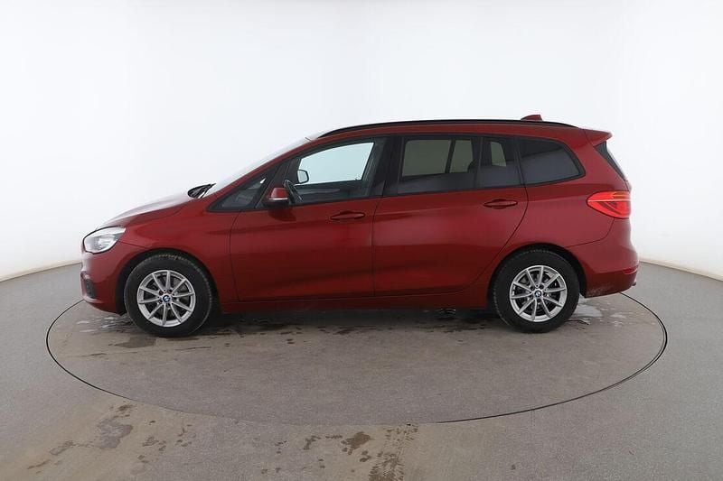 Usado BMW 218 Gran Tourer Sport Line 150 CV (110 kW) 2016 Rojo Monovolumen