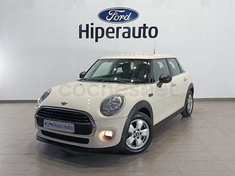 Usado Mini ONE 102 CV (75 kW) 2018 Blanco Utilitario
