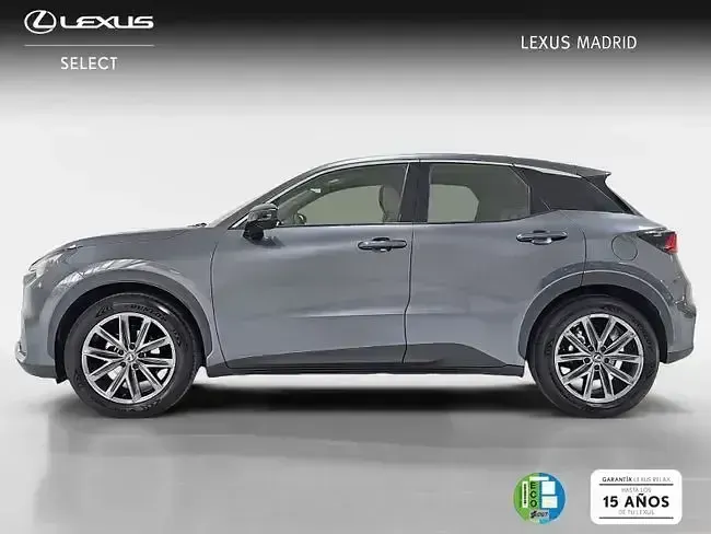 Begagnad Lexus LBX 136 HK (100 kW) 2025 Grå SUV
