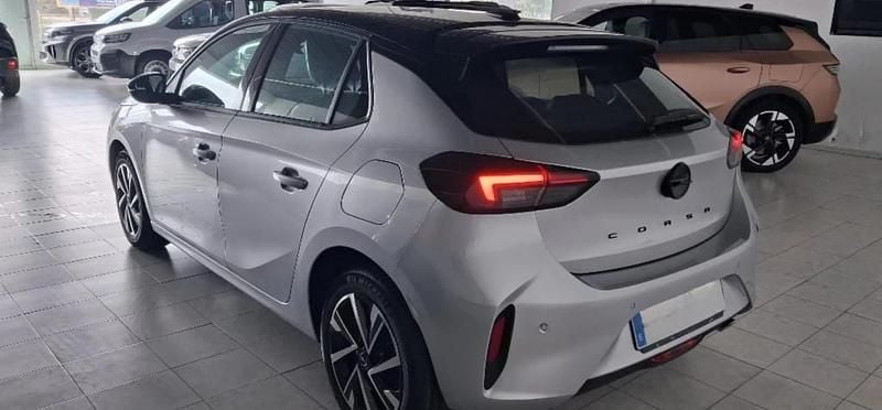 Nuevo Opel Corsa 101 CV (74 kW) 2026 Kristall silver Utilitario
