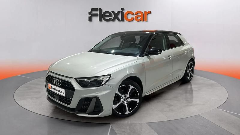 Usado Audi A1 Premium 95 CV (69 kW) 2023 Gris SUV