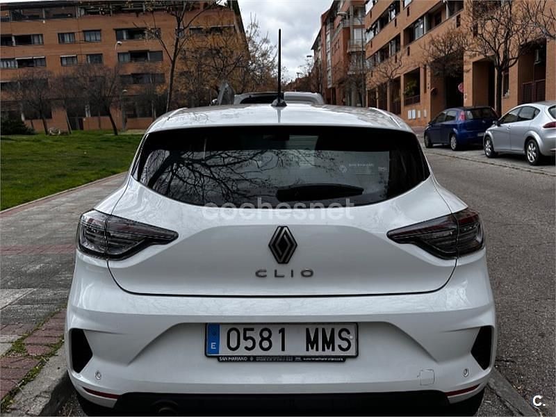 Usado Renault Clio V Evolution 100 CV (73 kW) 2024 Blanco Berlina