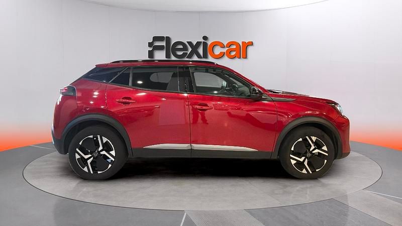 Usado Peugeot 2008 Active 101 CV (74 kW) 2023 Rojo SUV