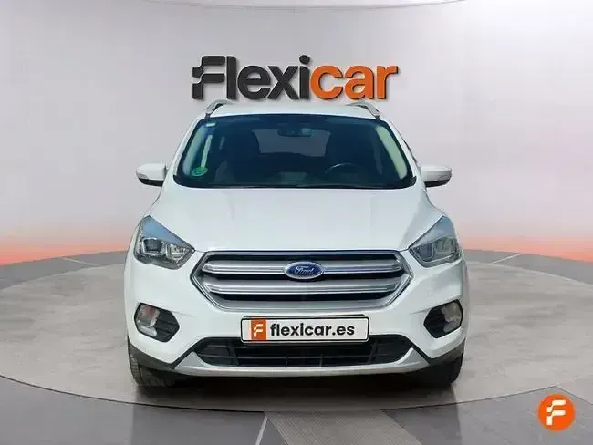 Używany Ford Kuga Trend+ 120 KM (88 kW) 2019 Biały SUV